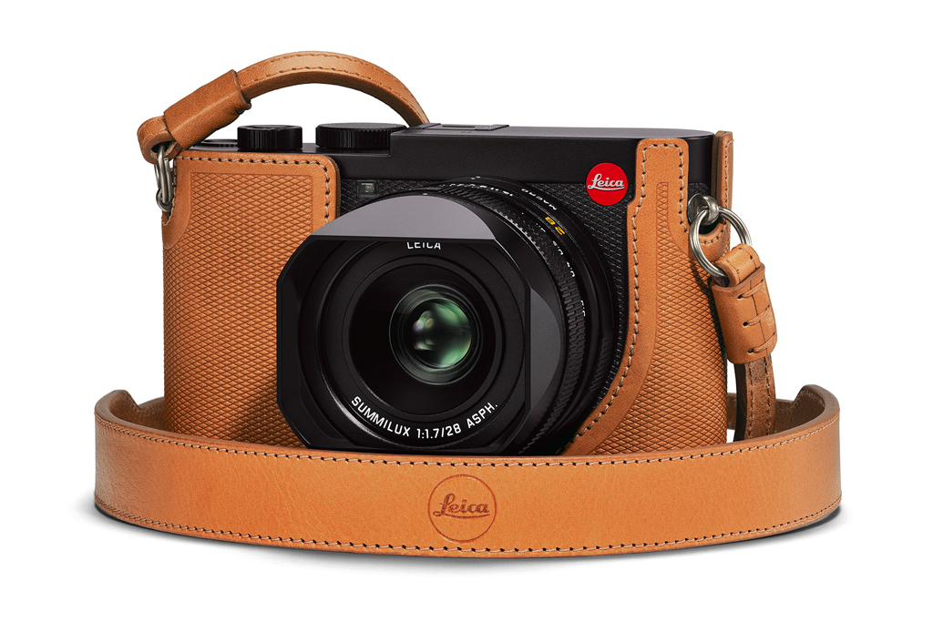Leica Q2 Monochrom - Leica Store