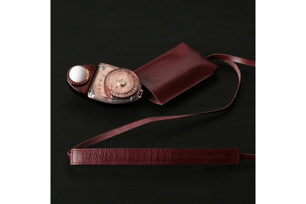 seckonik L398A 70th Anniv 01